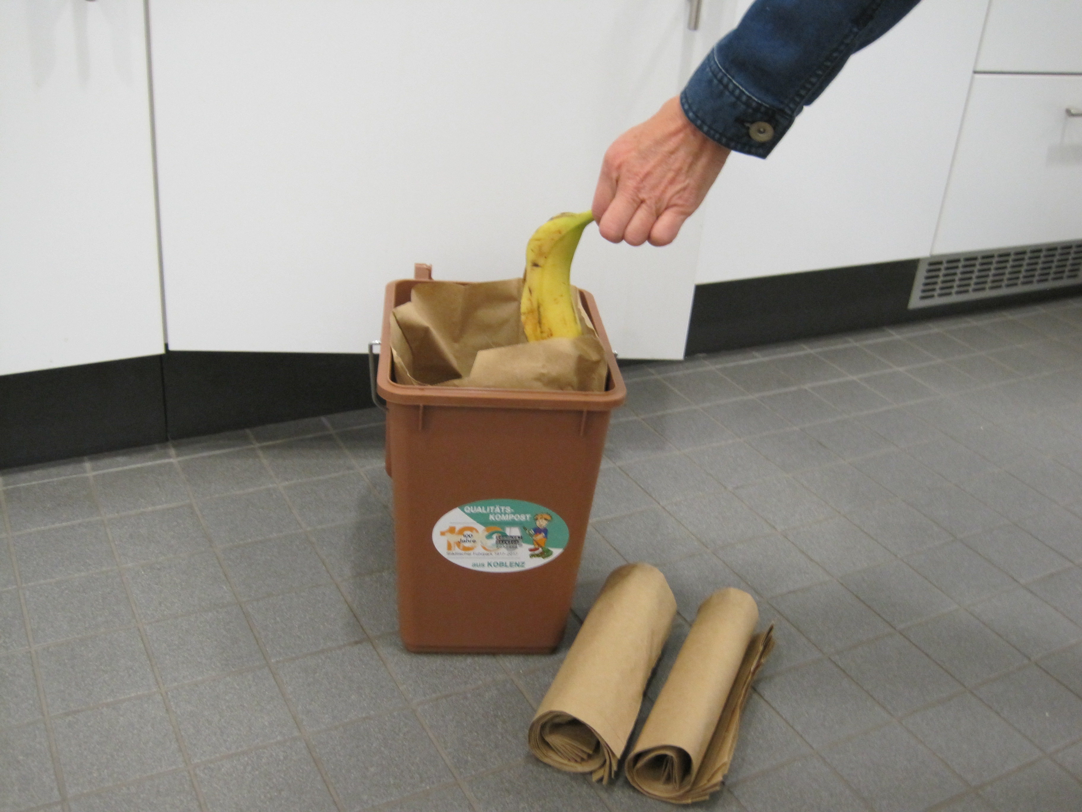 Foto Papiertüten für Bioabfallvorsortiergefäße