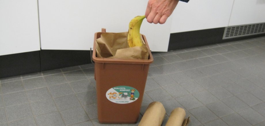 Foto Papiertüten für Bioabfallvorsortiergefäße