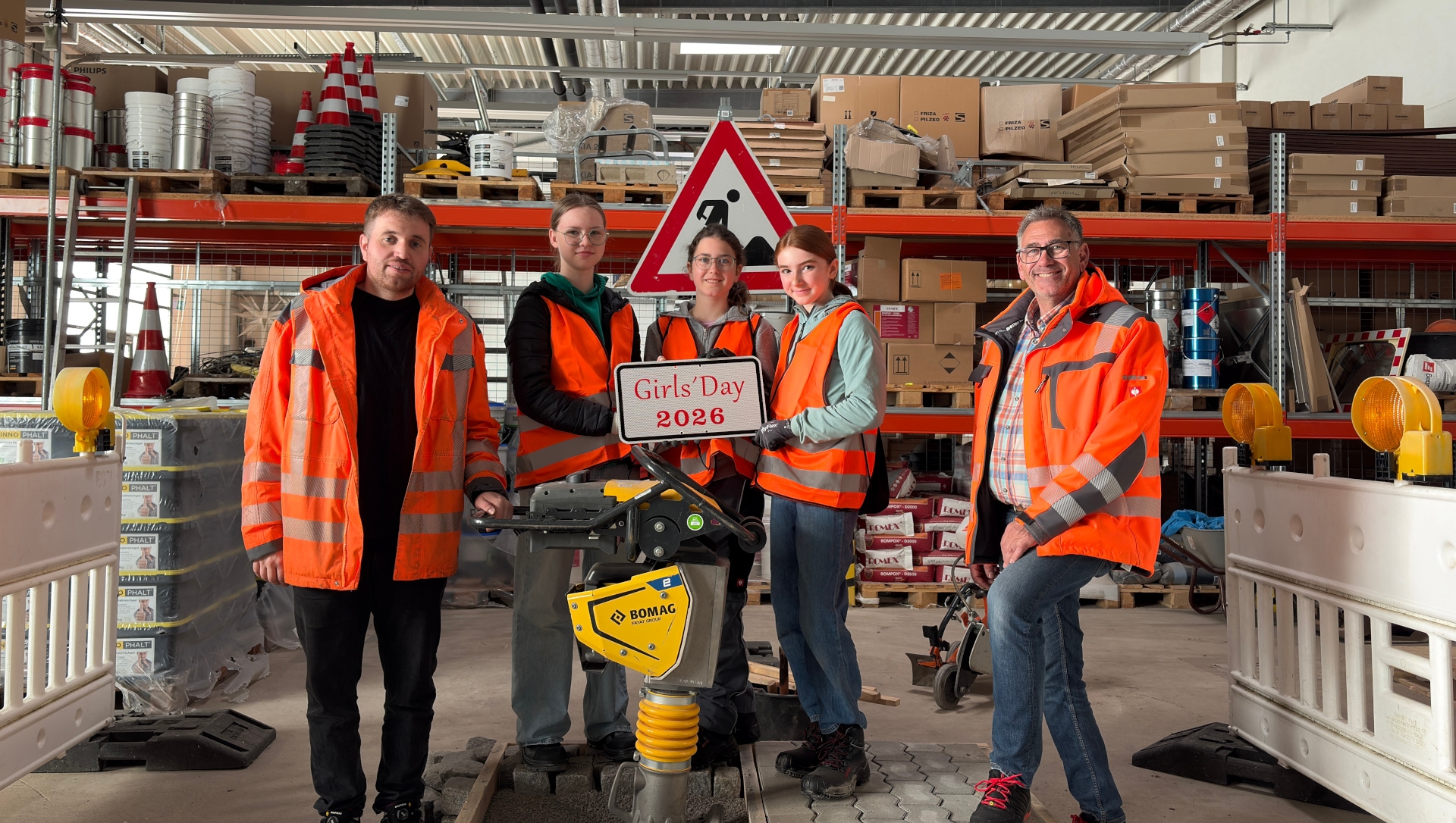 Girls' Day 2026 - Mädchen schnupperten beim Kommunalen Servicebetrieb in Berufe, in denen Frauen unterrepräsentiert sind.